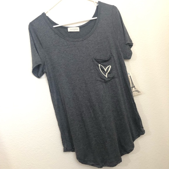 FRENCH PASTRY Gray T-Shirt Thin Soft Lightweight Heart Pocket NWT - Picture 3 of 11